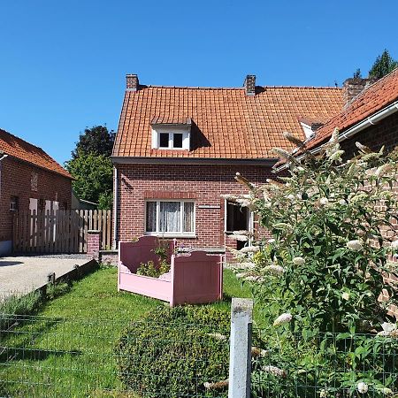 Haspengouws Hoeveke บอร์กโลน ภายนอก รูปภาพ